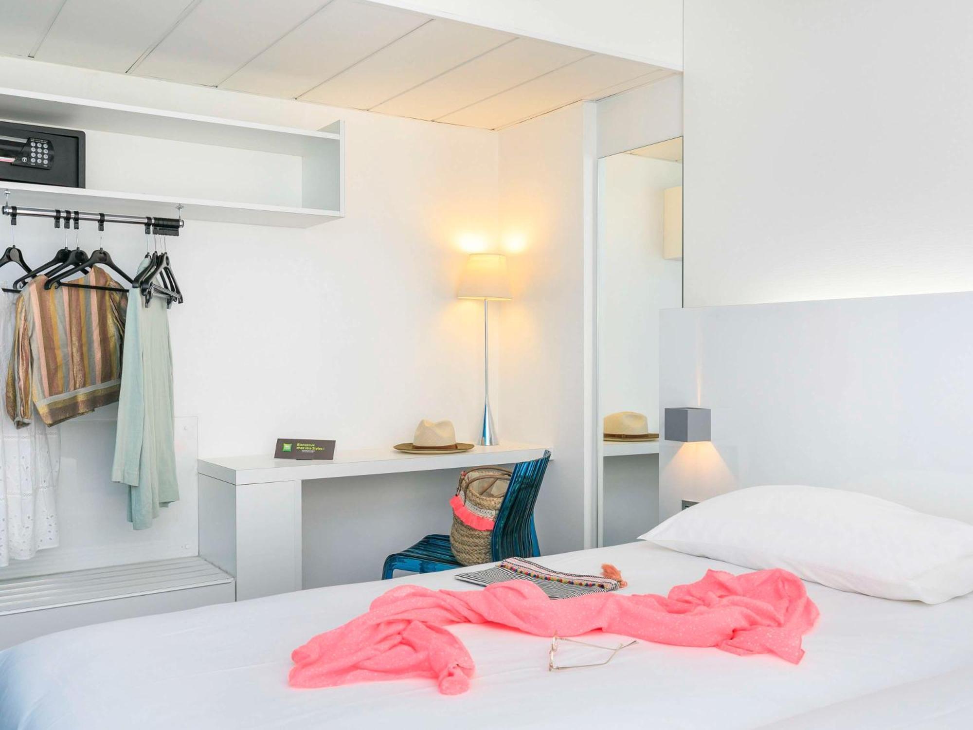 Ibis Styles Centre Hotel 3*