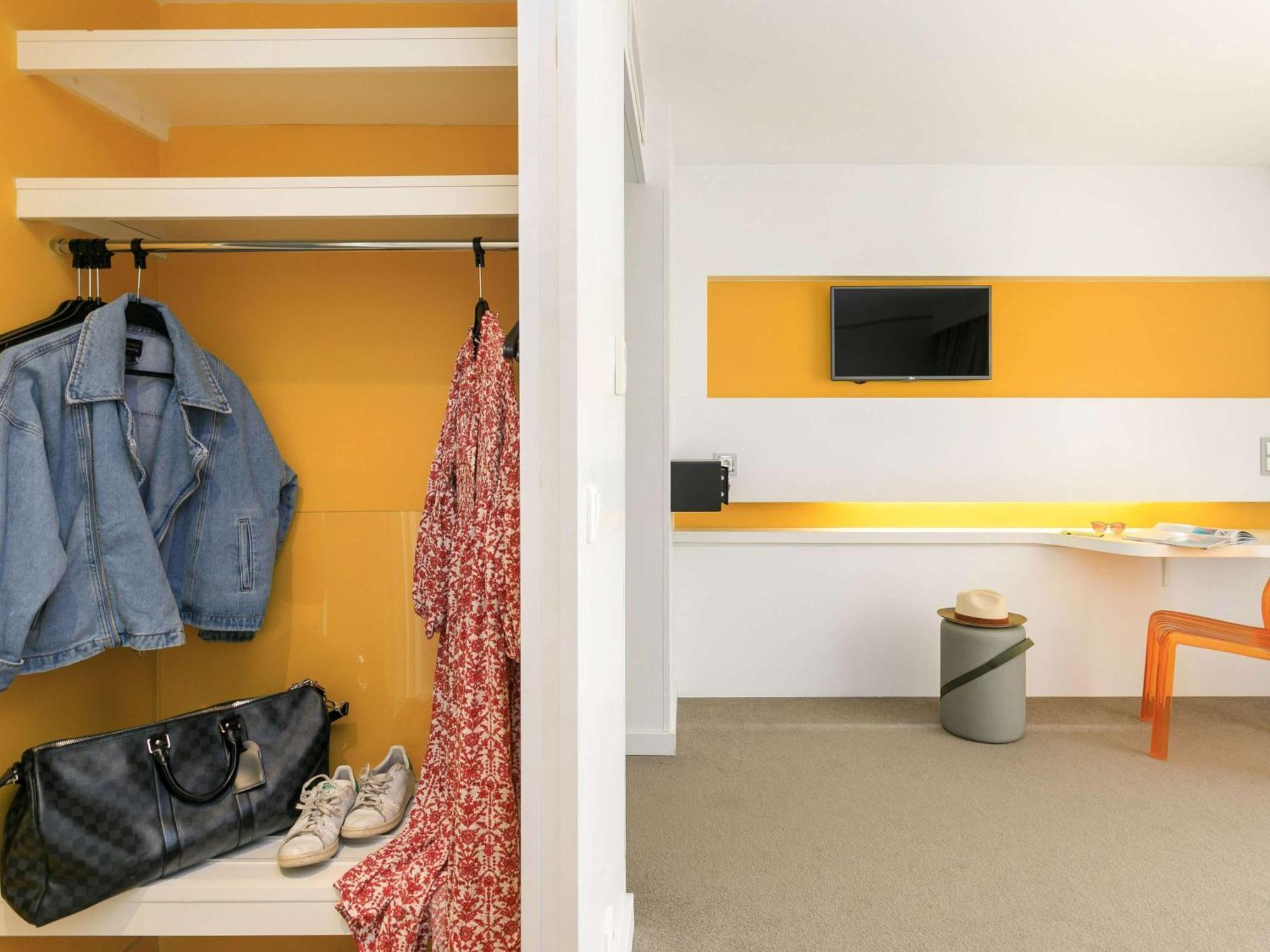 Ibis Styles Centre 3*