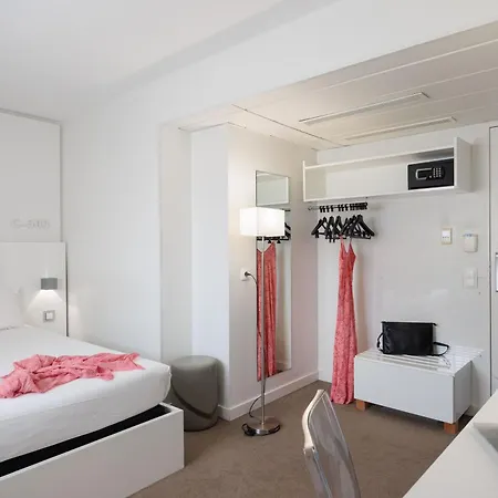 Ibis Styles Menton Centre Hotel Exterior photo