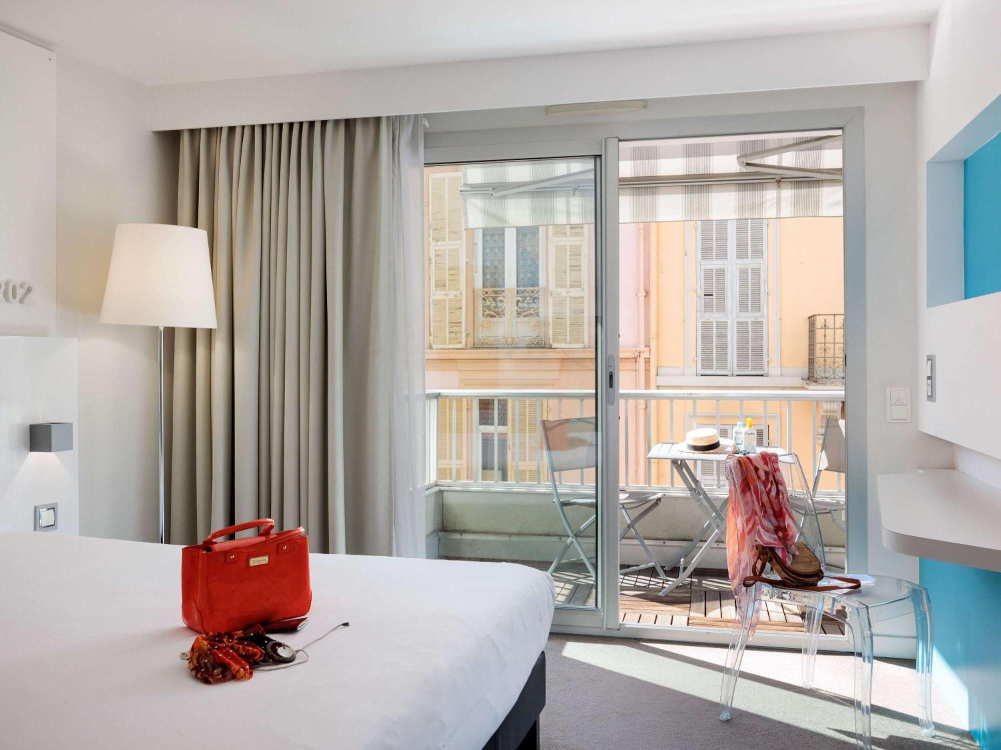 Ibis Styles Centre 3*
